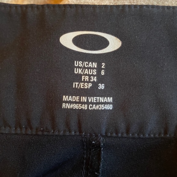 Super cute size 2 “Oakley” shorts. - Picture 2 of 2